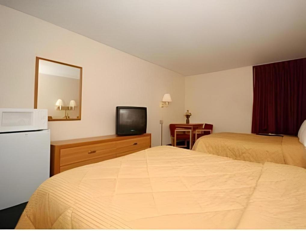 Quality Inn Waynesburg Extérieur photo