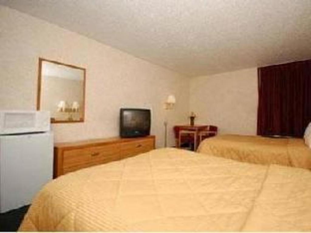 Quality Inn Waynesburg Extérieur photo