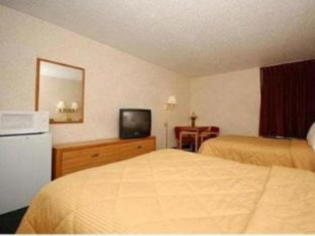 Quality Inn Waynesburg Extérieur photo