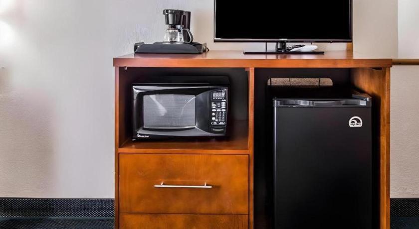 Quality Inn Waynesburg Extérieur photo